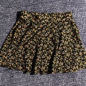 Forever 21 mini floral print skater skirt size: xs